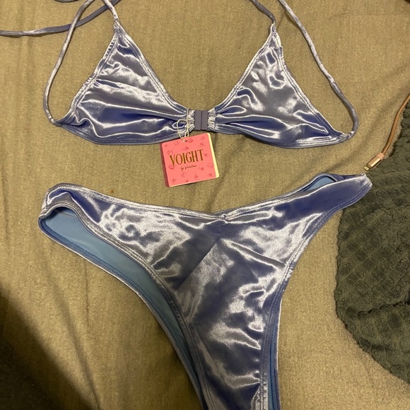 Daisy V-kini